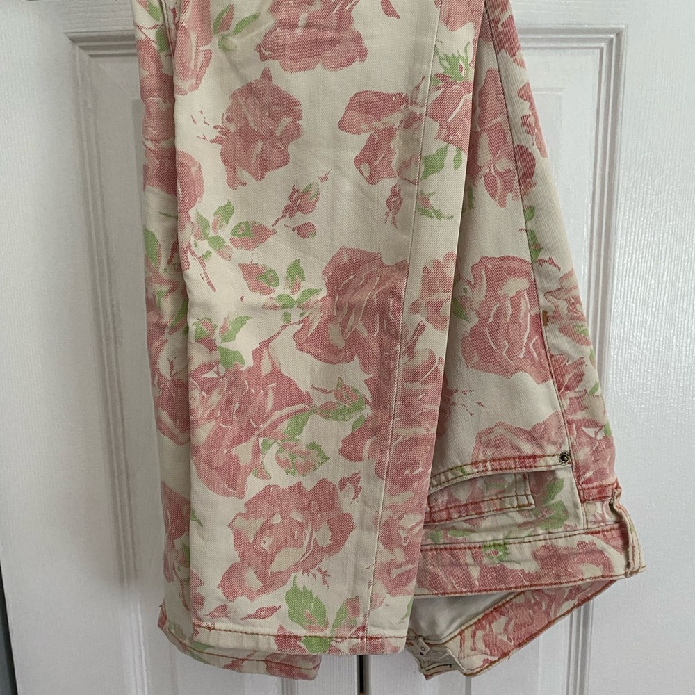 Pink floral Current Elliott jeans 🌸